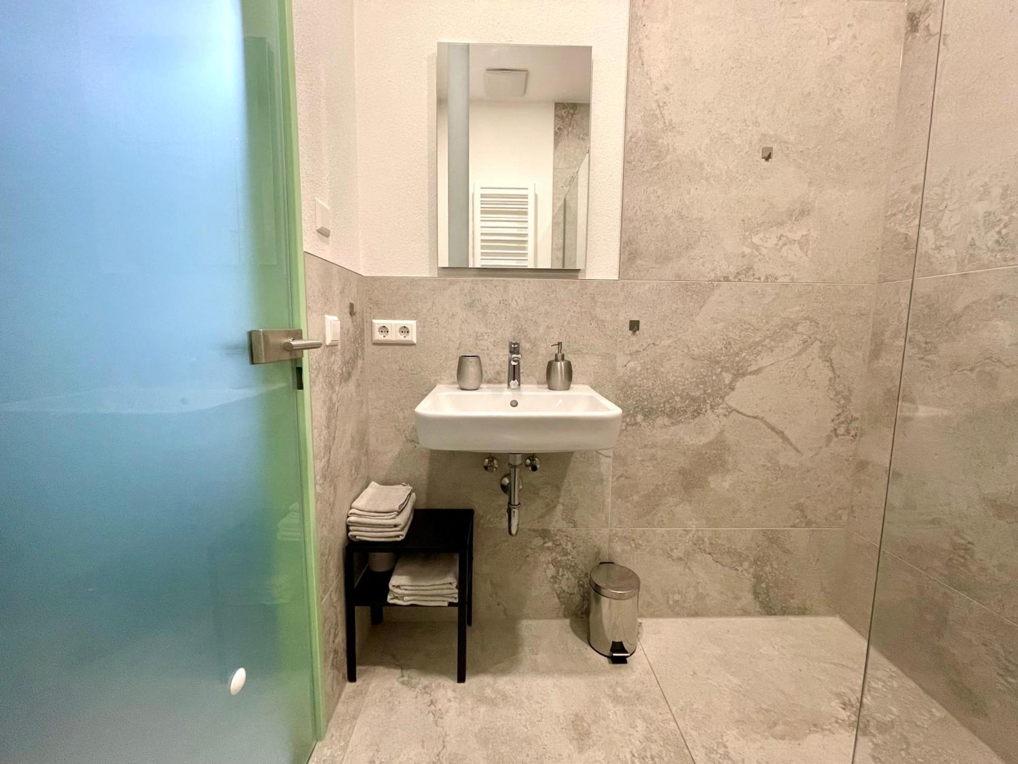 Neu Wunderschoenenes Weisses Apartament Am Schloessle Zentrum Goldstadt Pforzheim Extérieur photo