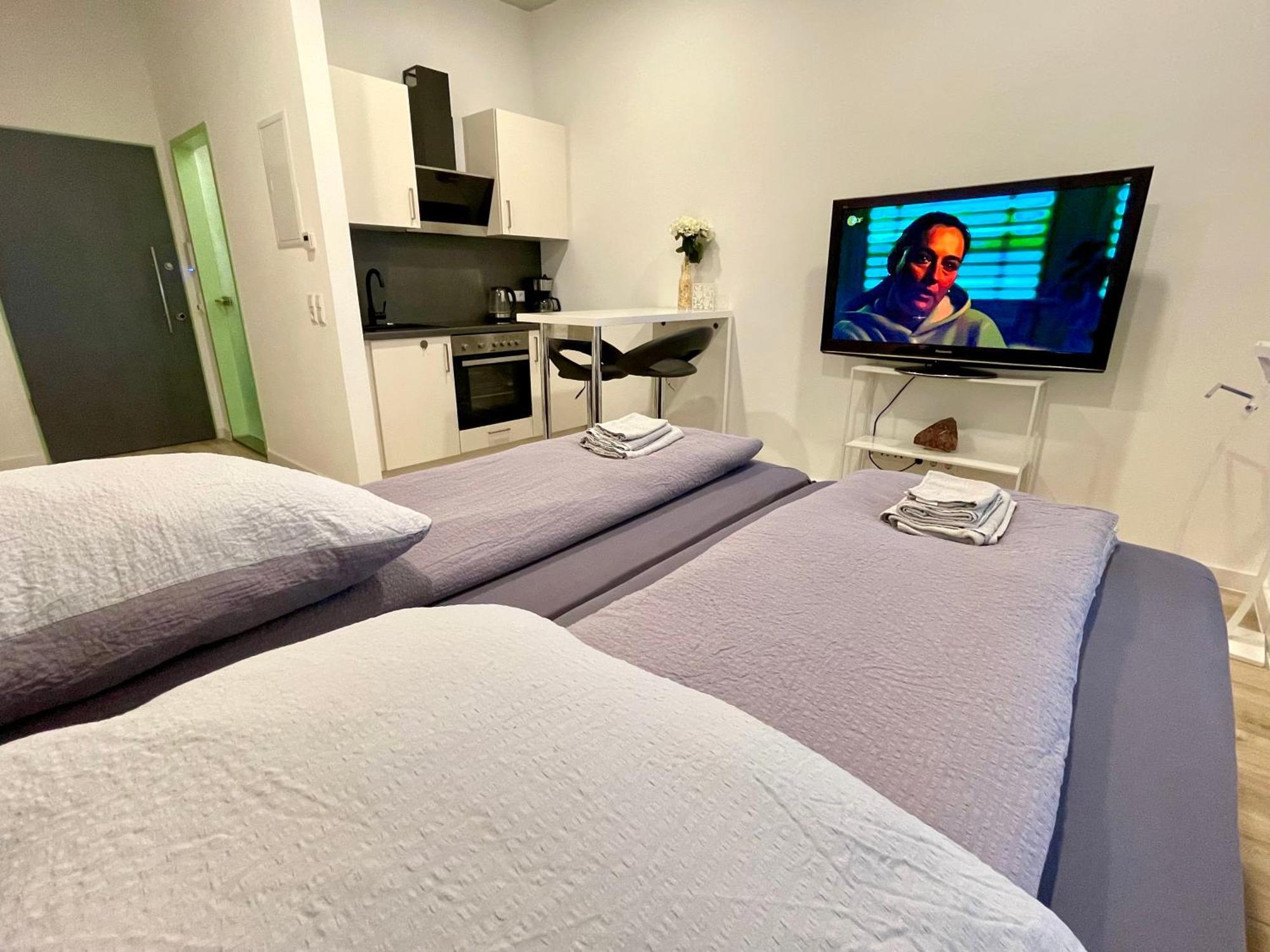 Neu Wunderschoenenes Weisses Apartament Am Schloessle Zentrum Goldstadt Pforzheim Extérieur photo