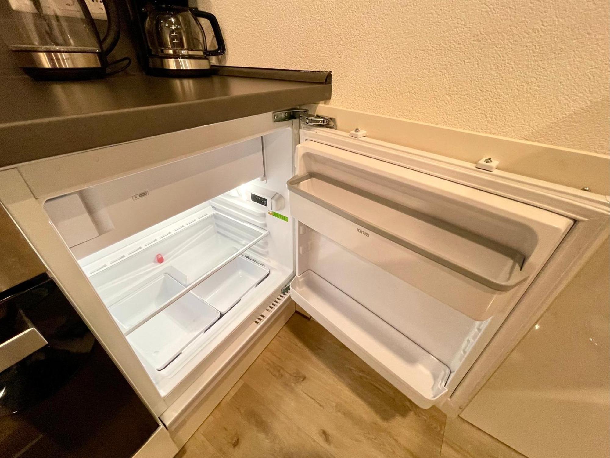 Neu Wunderschoenenes Weisses Apartament Am Schloessle Zentrum Goldstadt Pforzheim Extérieur photo