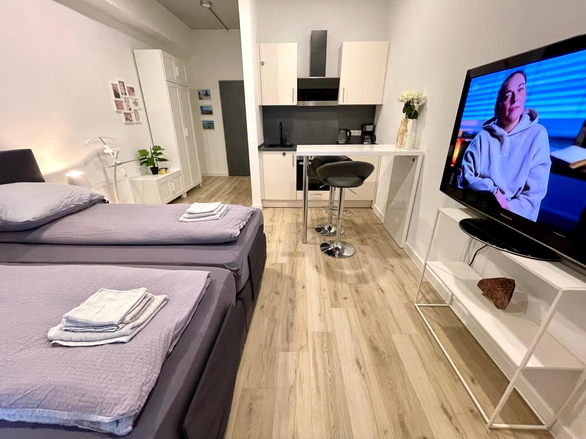 Neu Wunderschoenenes Weisses Apartament Am Schloessle Zentrum Goldstadt Pforzheim Extérieur photo