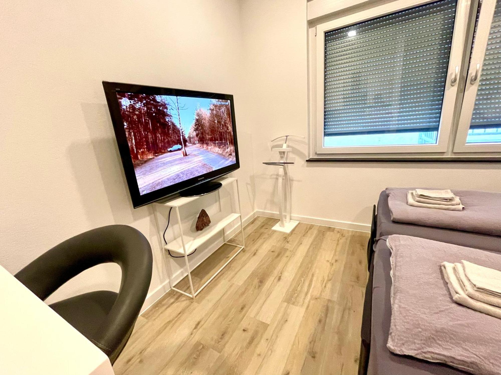 Neu Wunderschoenenes Weisses Apartament Am Schloessle Zentrum Goldstadt Pforzheim Extérieur photo